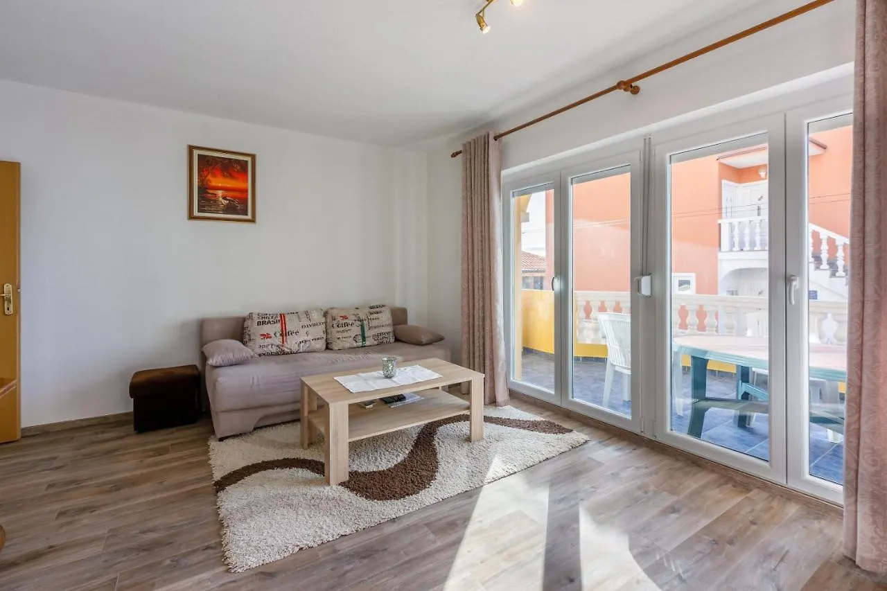 Apartments Kulas Novi Vinodolski
