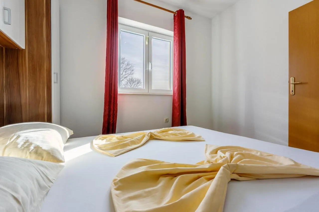 Apartments Kulas Novi Vinodolski